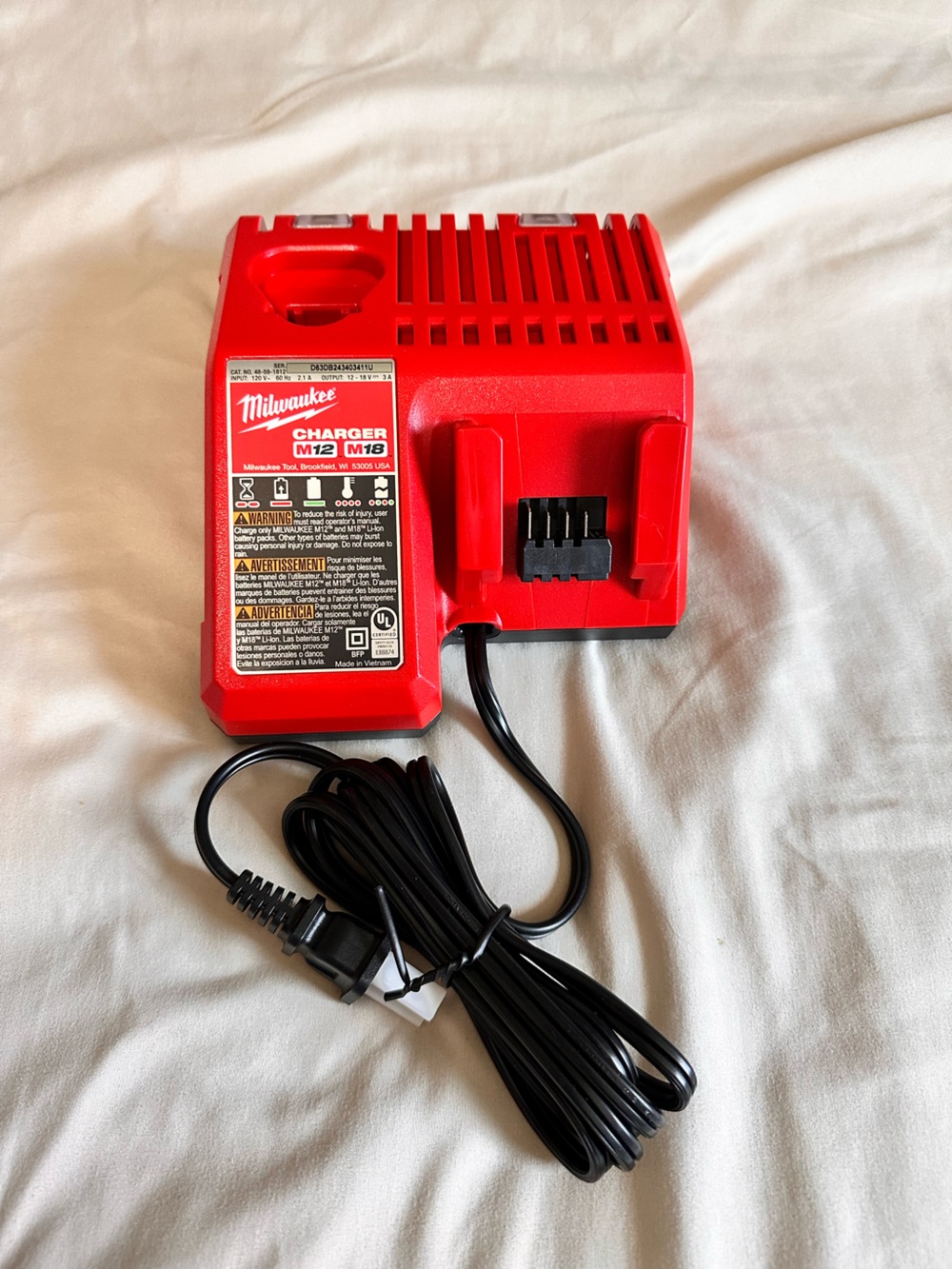 Milwaukee Red M12/M18 Battery Charger
